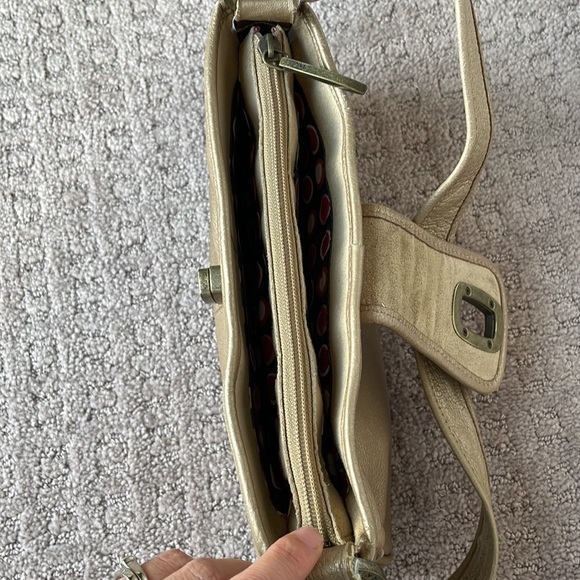 The Sak Metallic Light Gold/Taupe Small Shoulder Bag - Picture 5 of 6